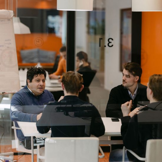 Teamoverleg bij Creditsafe Nederland
